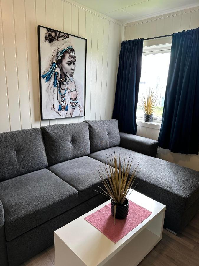 Vardo Accommodation - White House 외부 사진