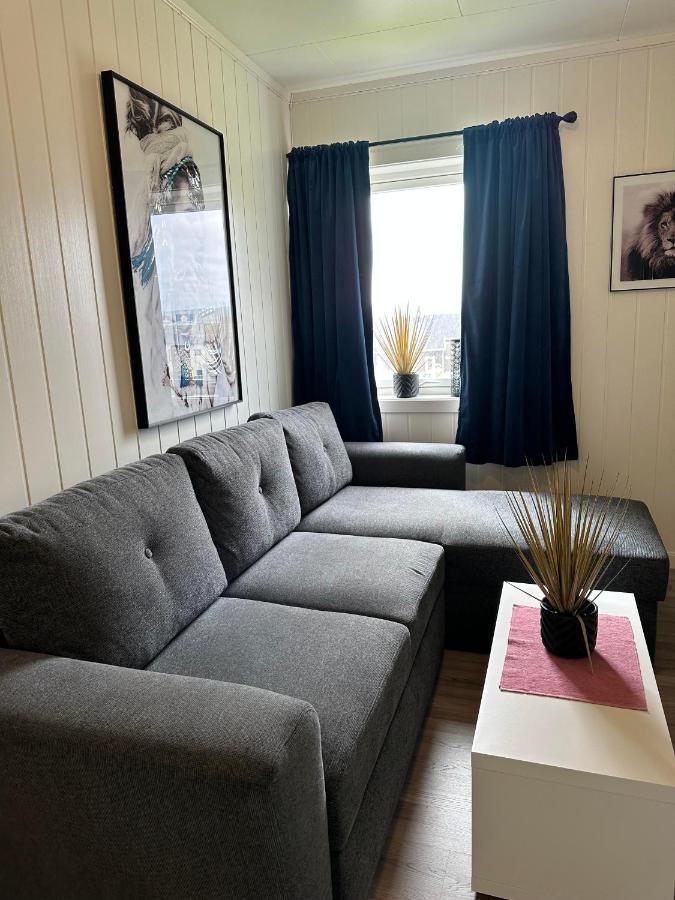 Vardo Accommodation - White House 외부 사진